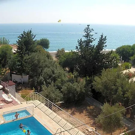 Sercan Hotell 3*
