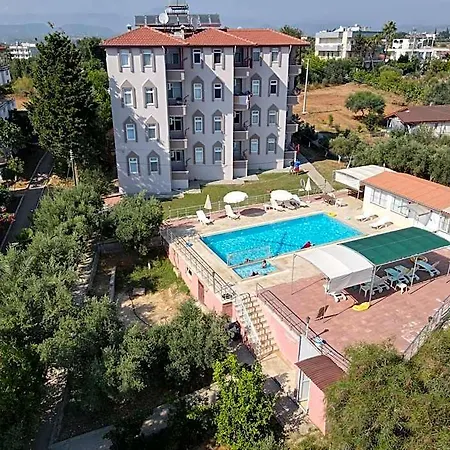 Sercan Hotell 3*
